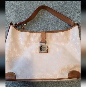 Vintage Dooney&bourke pink signature bag